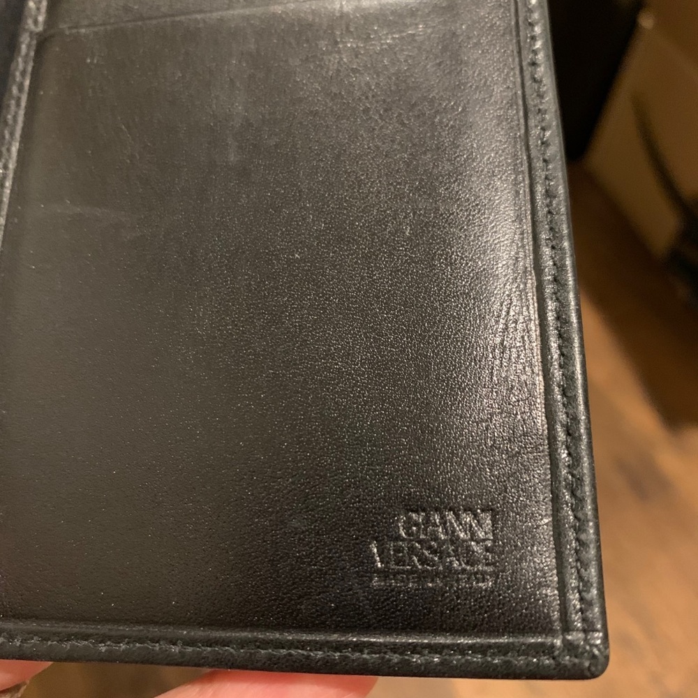 Authenthic Gianni Versace leather fold wallet